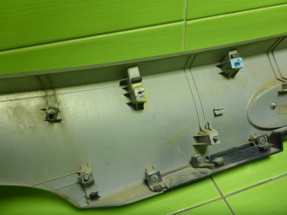 Накладка двери багажника