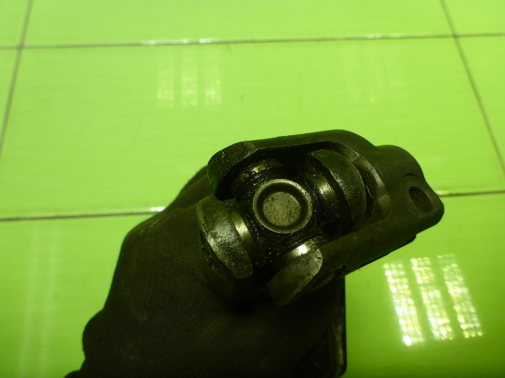 Кардан рулевой