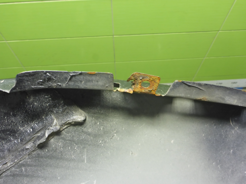 Крыло заднее левое