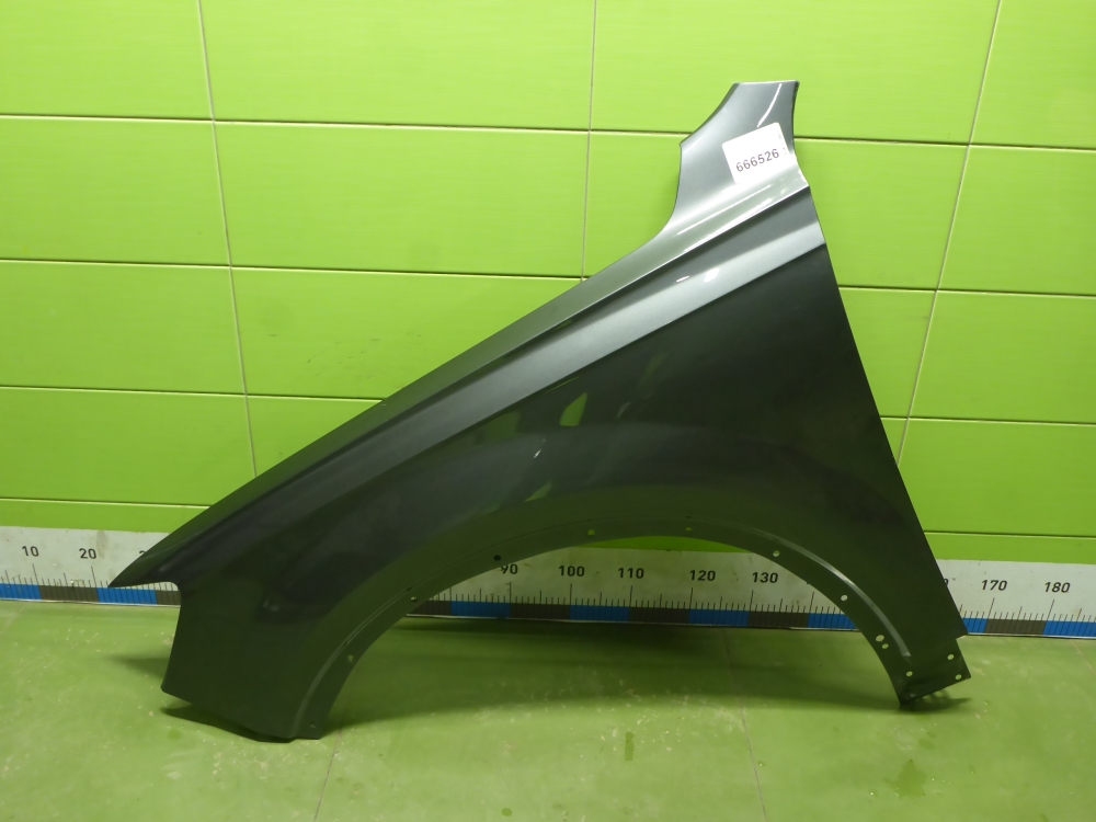 Крыло переднее левое