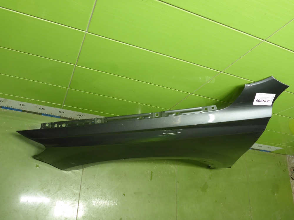 Крыло переднее левое