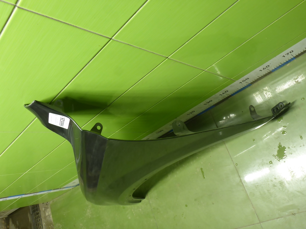 Крыло переднее левое