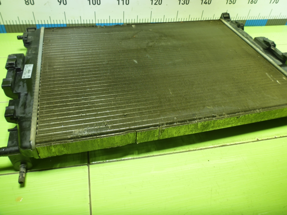 Радиатор охлаждения двигателя основной