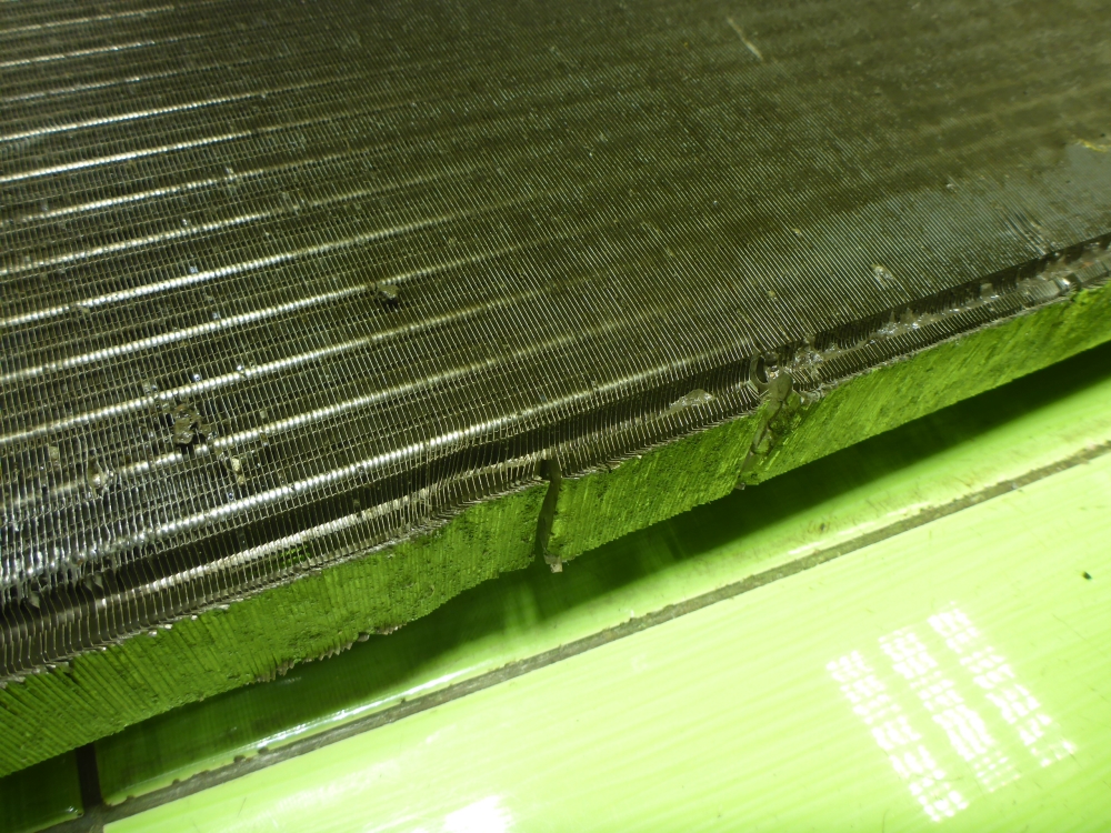 Радиатор охлаждения двигателя основной