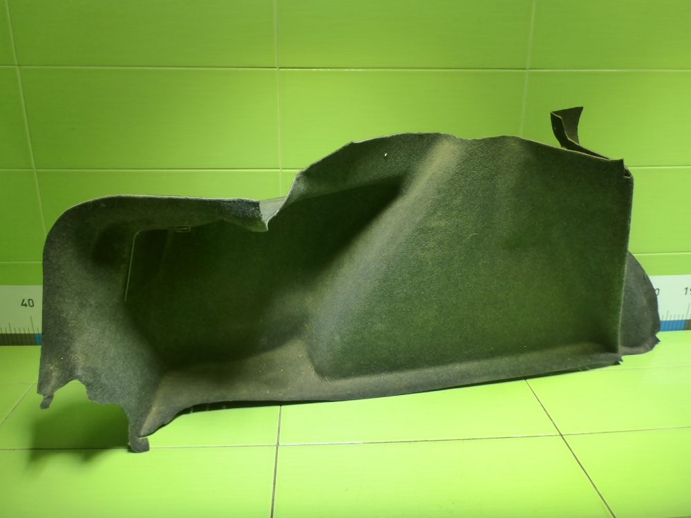 Обшивка багажника