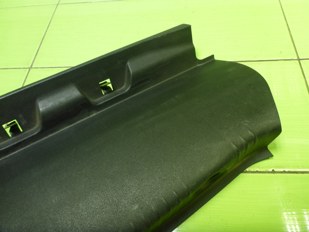 Обшивка багажника