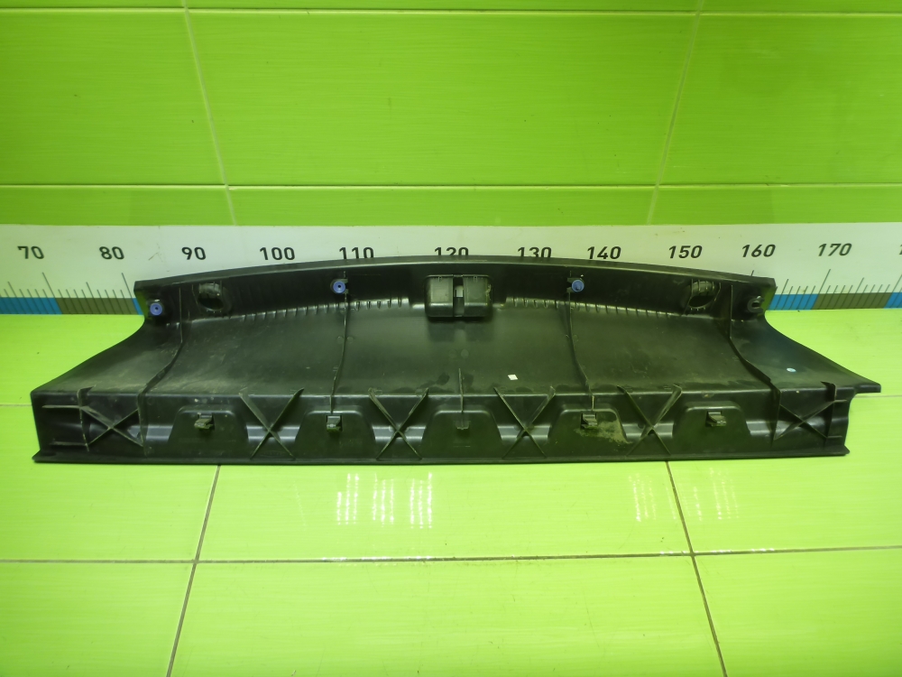 Обшивка багажника