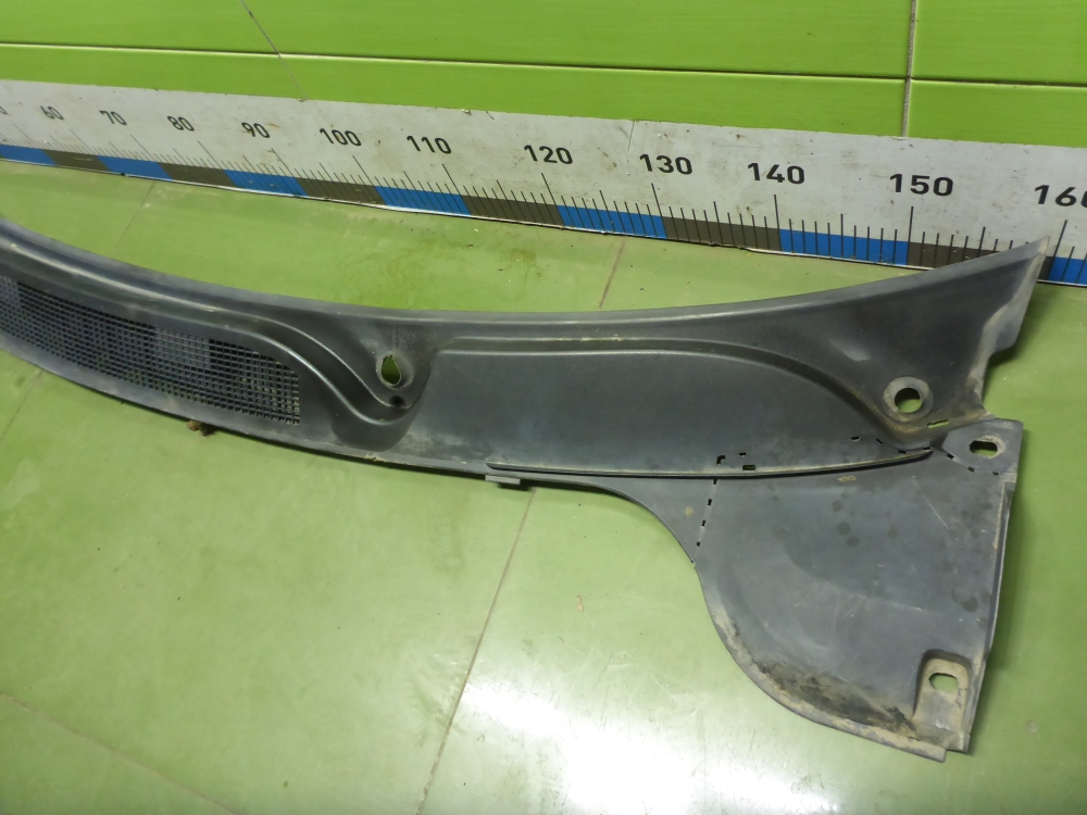 Решетка стеклоочистителей (Жабо)