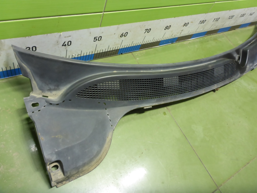 Решетка стеклоочистителей (Жабо)