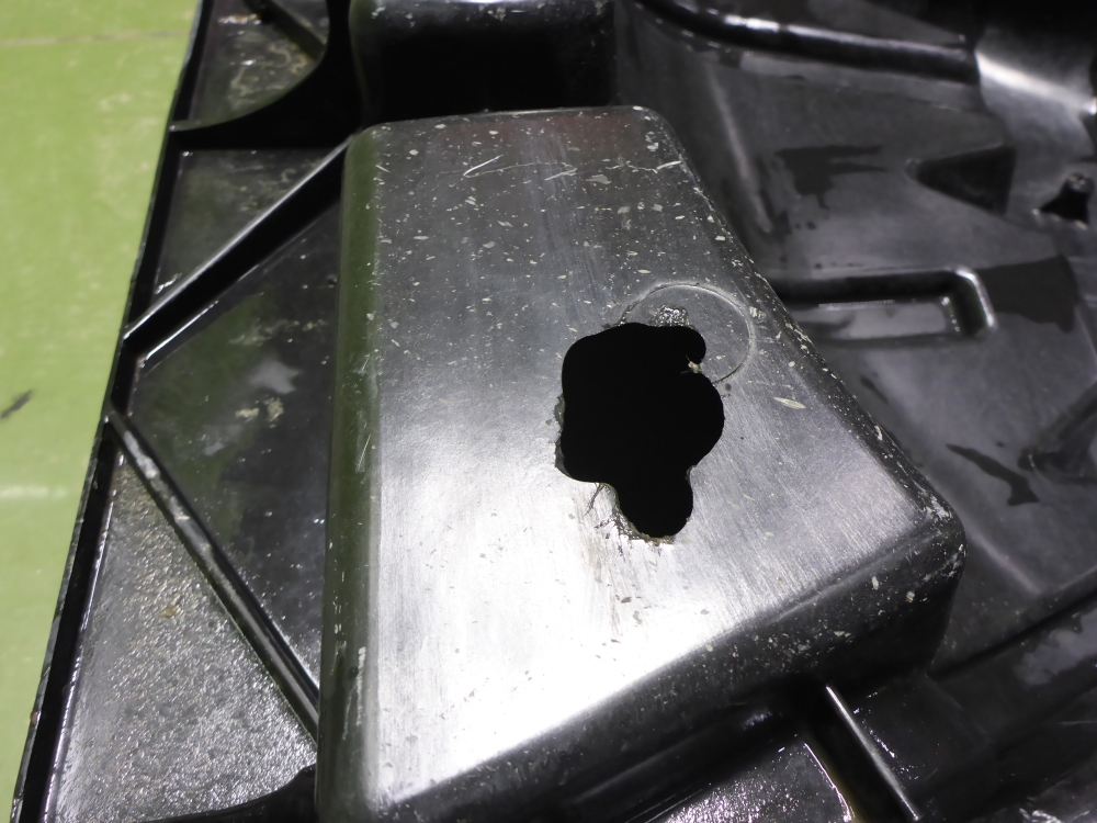 Ниша запасного колеса