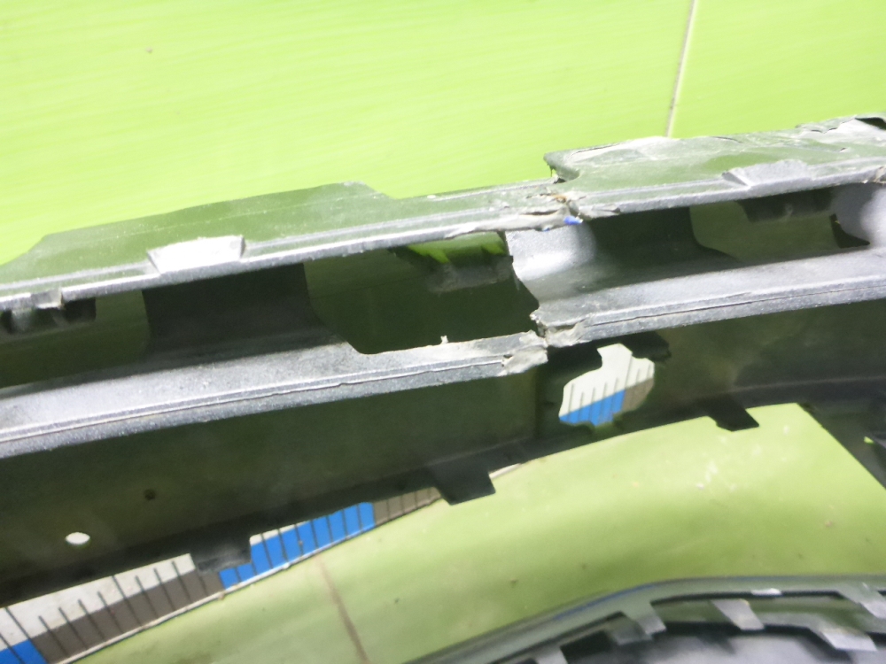 Бампер передний