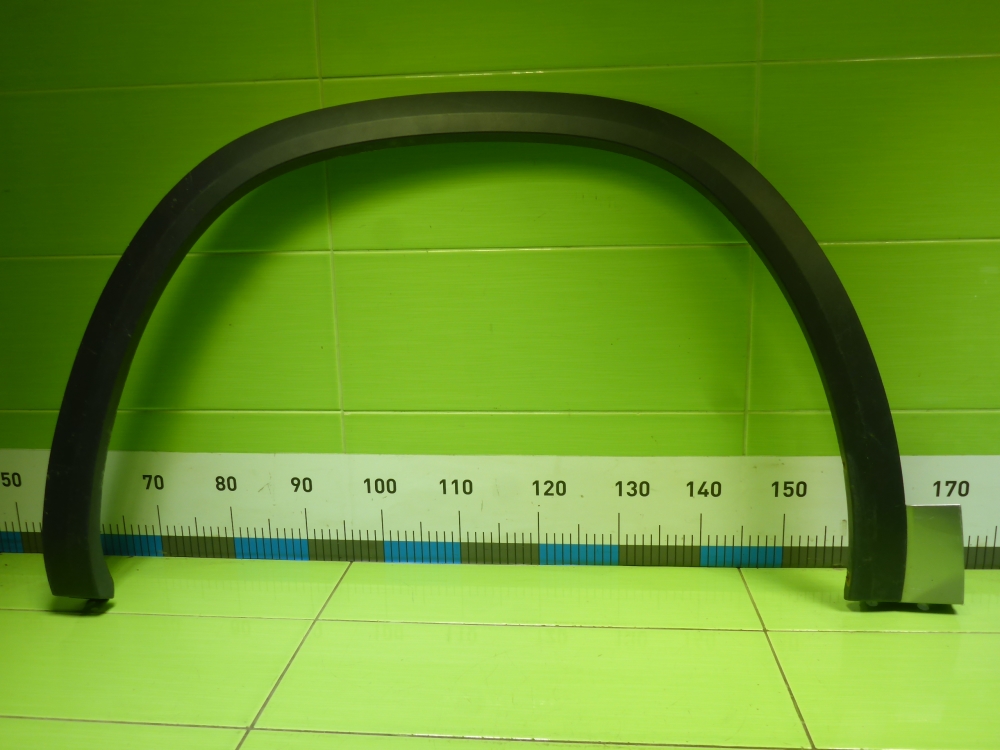 Накладка переднего крыла левого