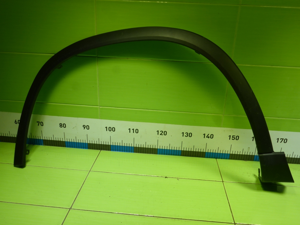 Накладка переднего крыла левого