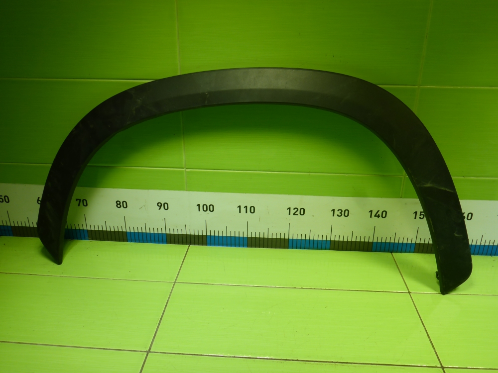 Накладка переднего крыла левого