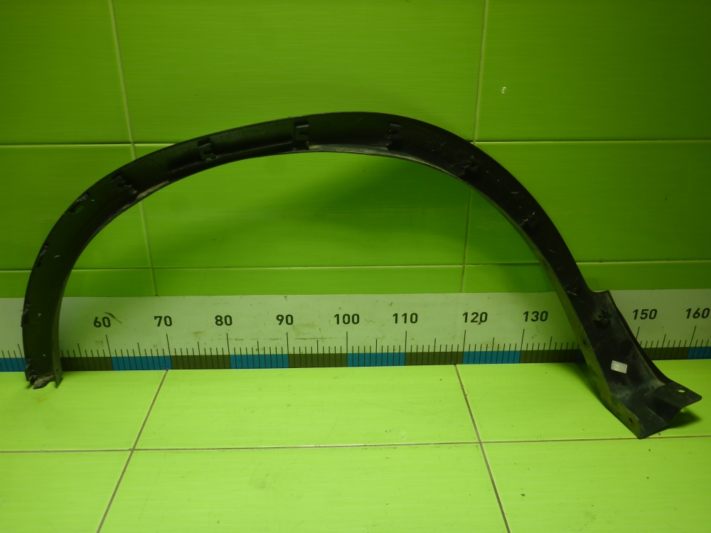 Накладка переднего крыла правого