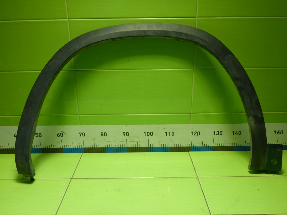 Накладка переднего крыла левого