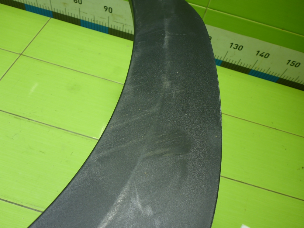 Накладка двери задней левой