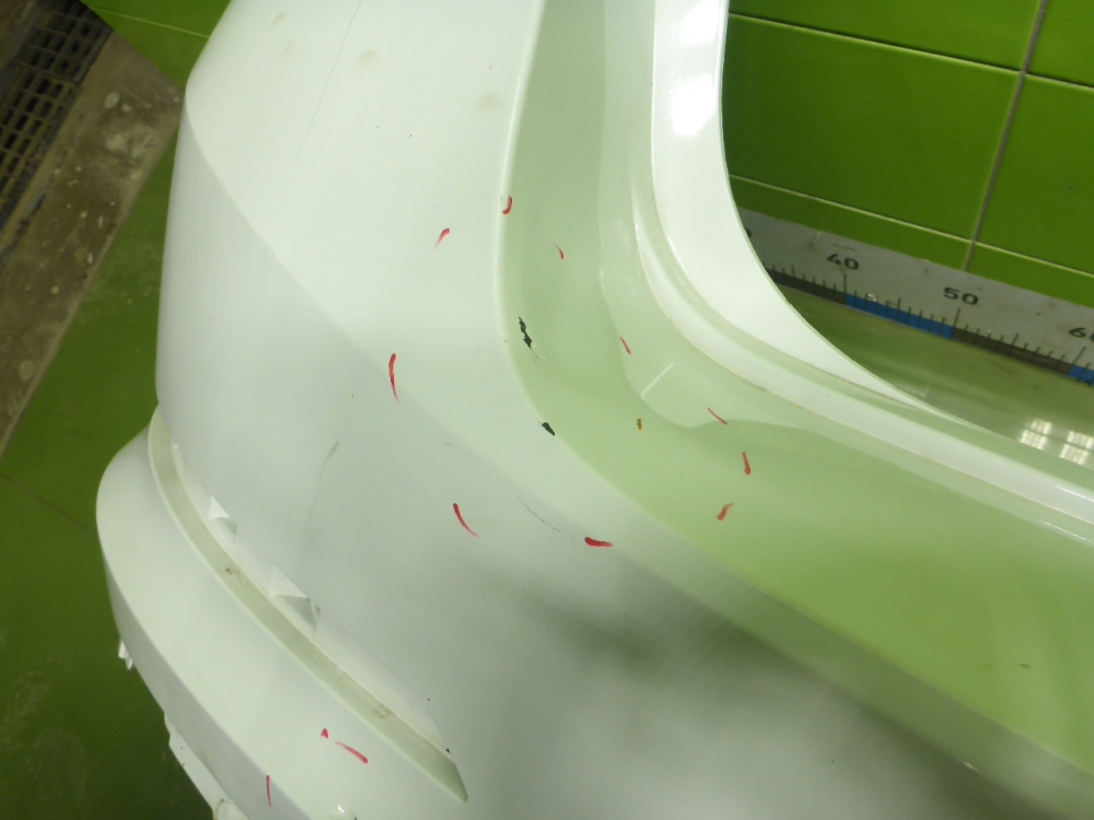 Бампер задний