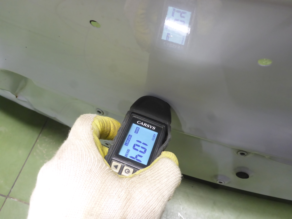 Дверь багажника