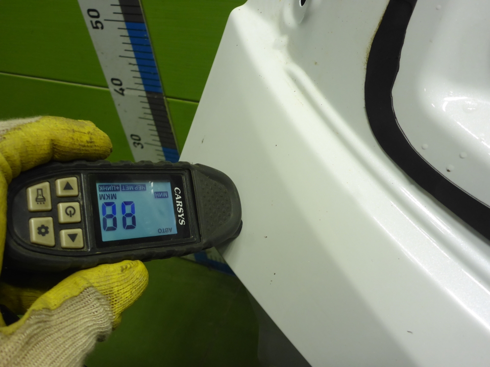 Дверь багажника