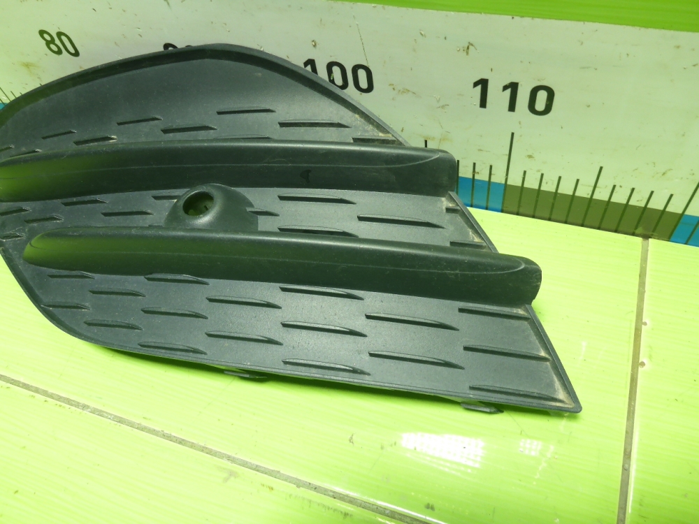 Решетка в бампер левая