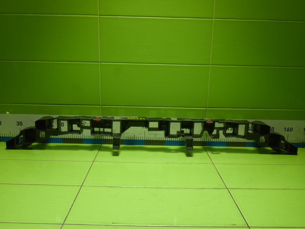 Кронштейн переднего бампера