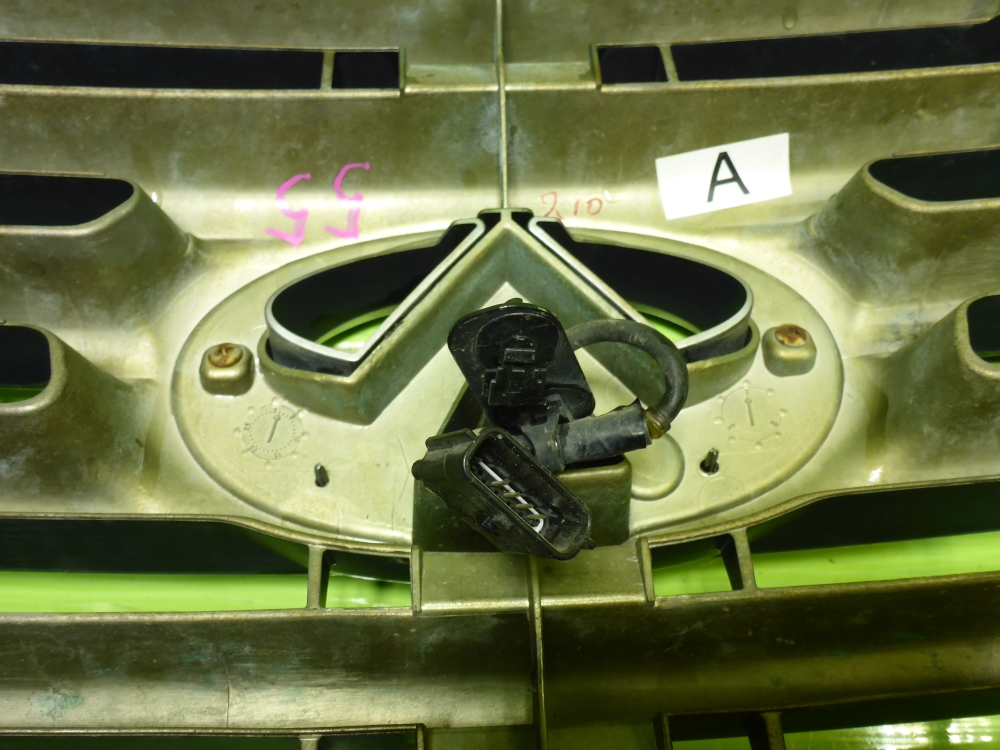 Решетка радиатора