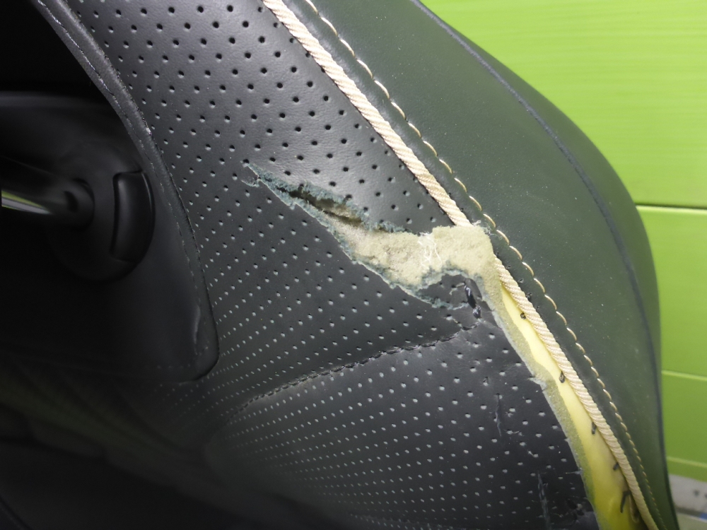 Сиденье переднее левое