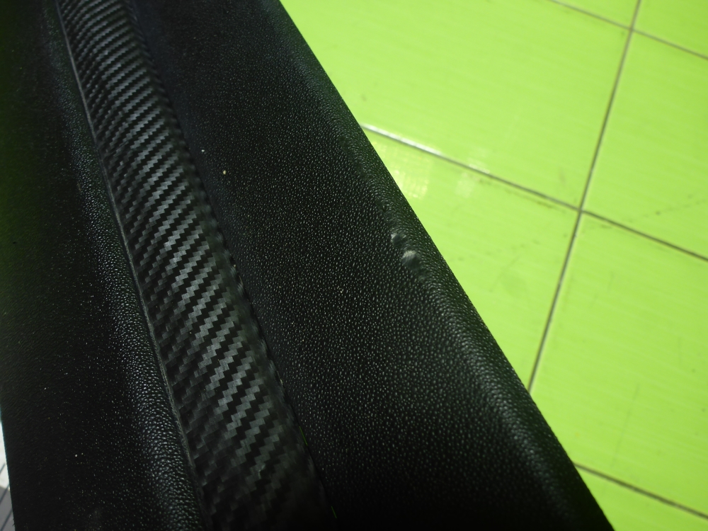 Накладка двери передней правой