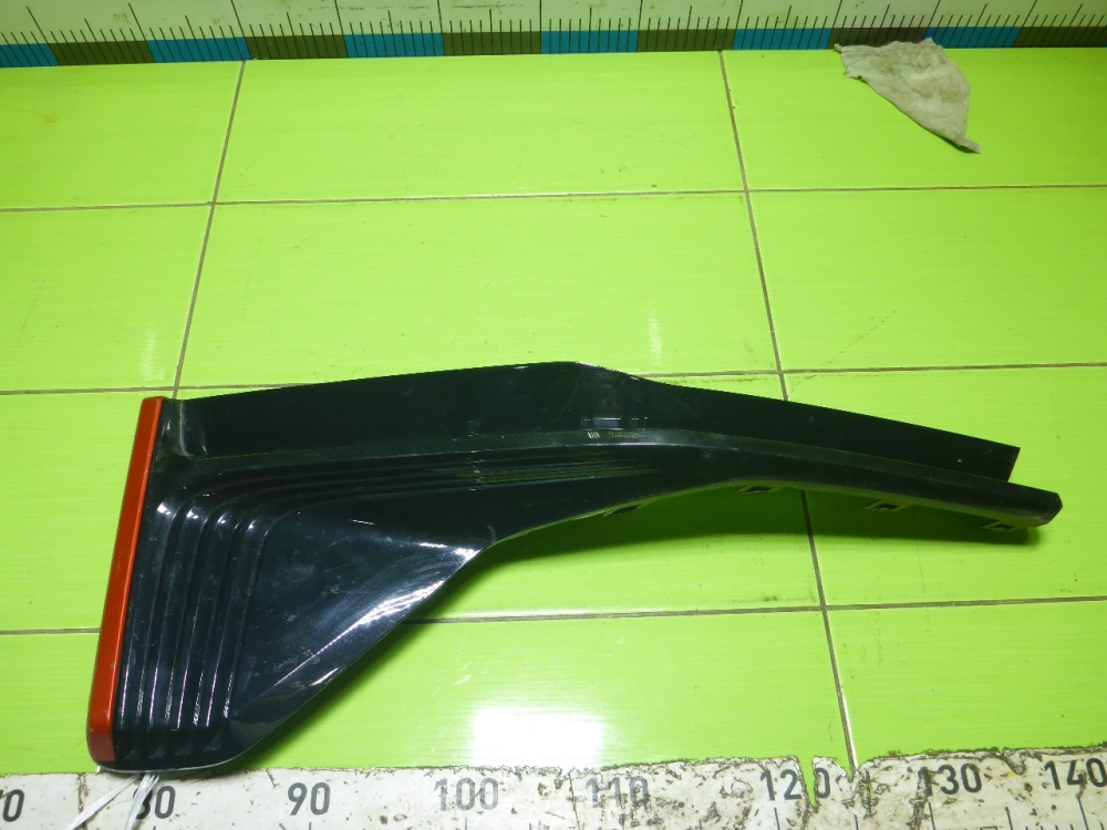 Накладка переднего бампера левая