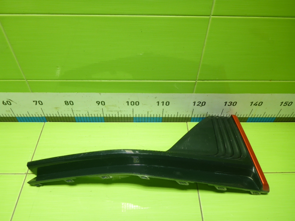 Накладка переднего бампера левая