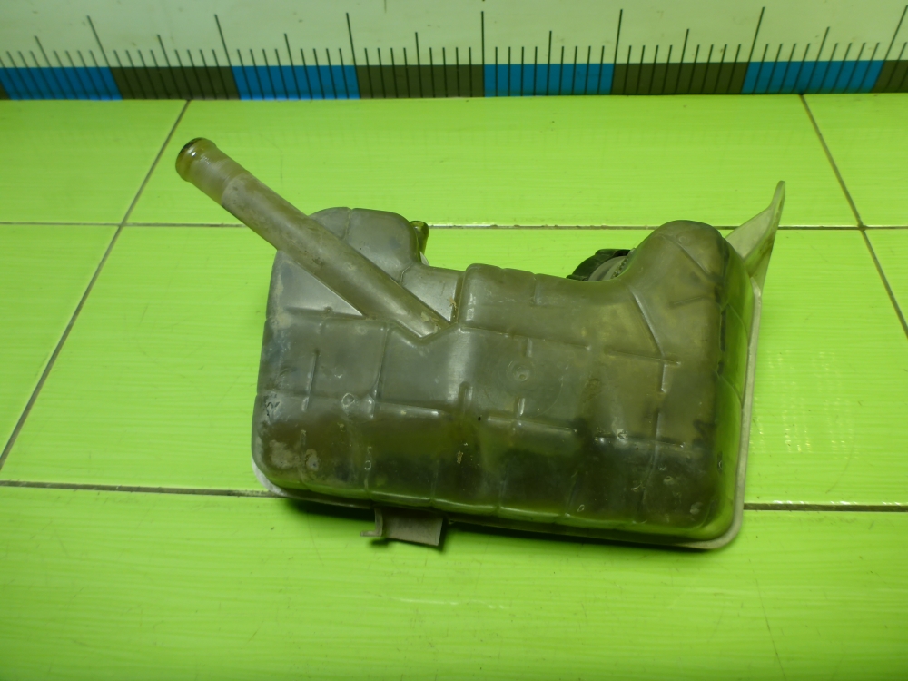 Бачок расширительный