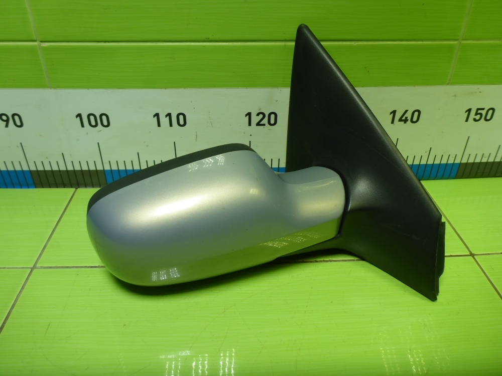 Зеркало правое электрическое