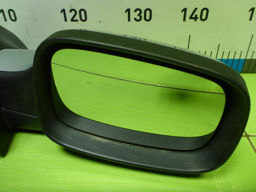 Зеркало правое электрическое