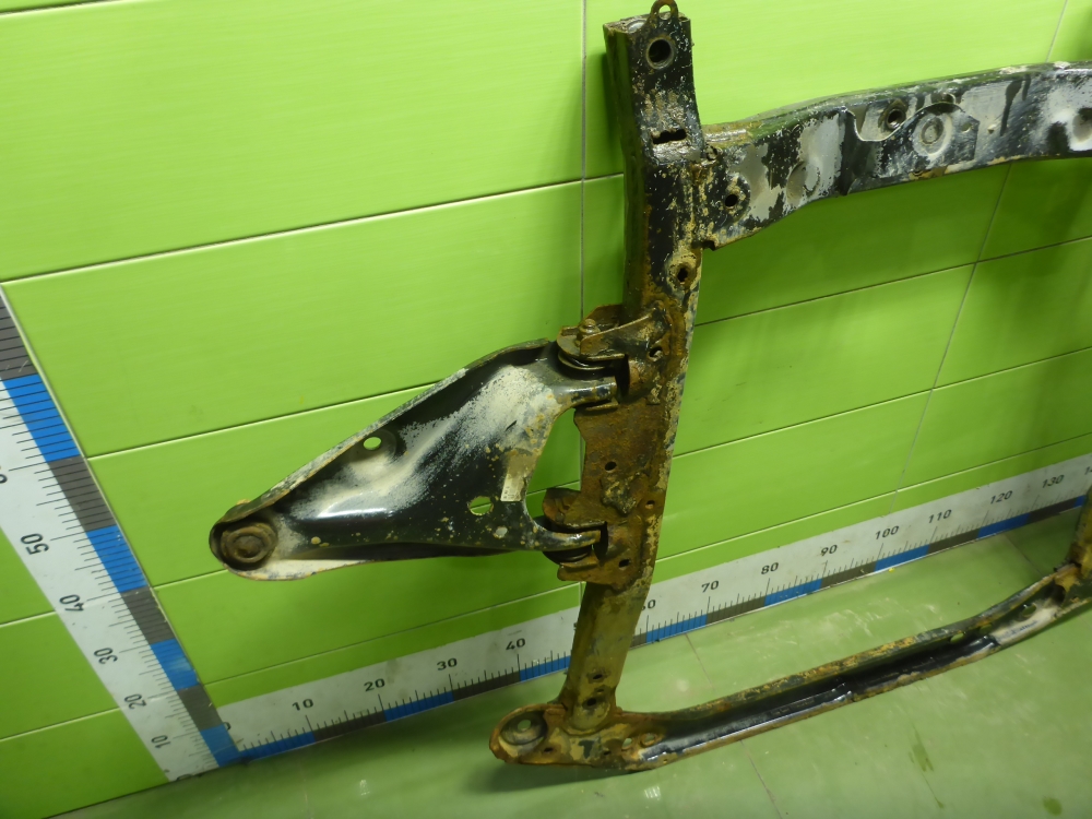 Балка подмоторная