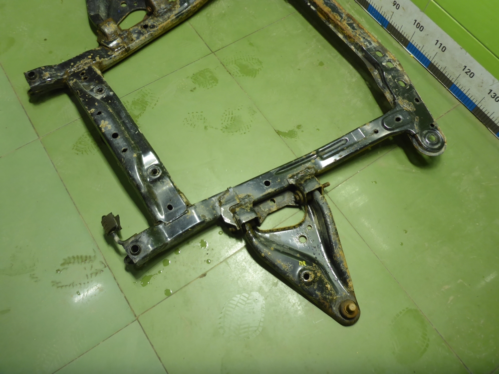 Балка подмоторная