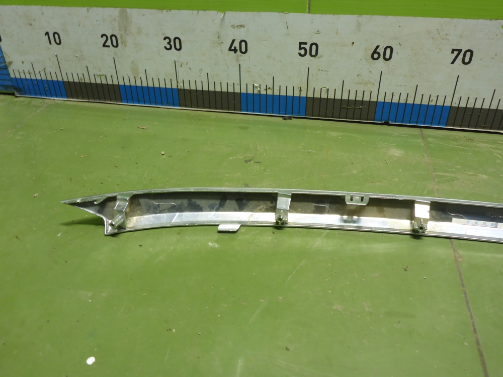 Накладка на решетку радиатора