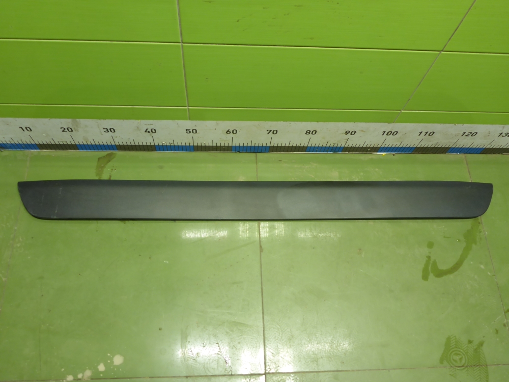 Накладка двери багажника