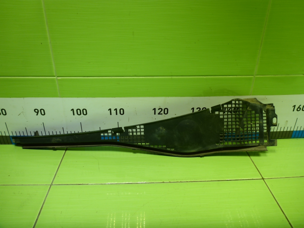 Решетка стеклоочистителей (Жабо)