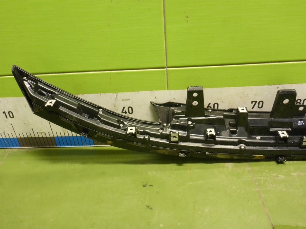 Накладка на решетку радиатора