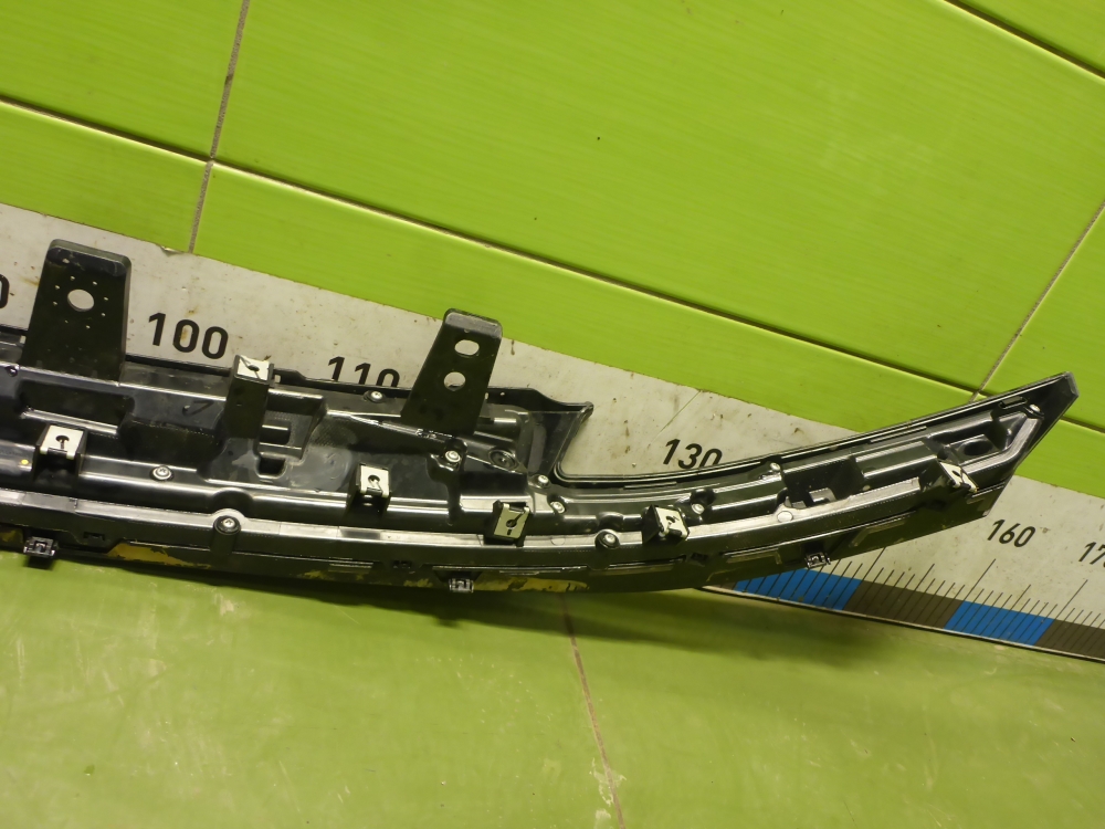 Накладка на решетку радиатора