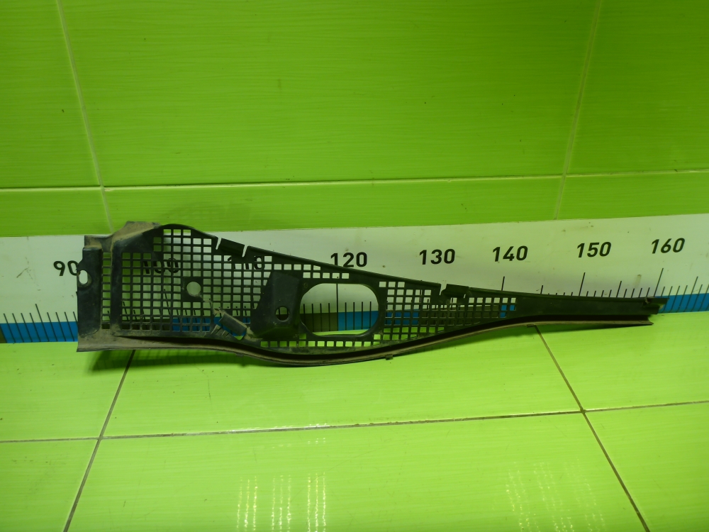 Решетка стеклоочистителей (Жабо)