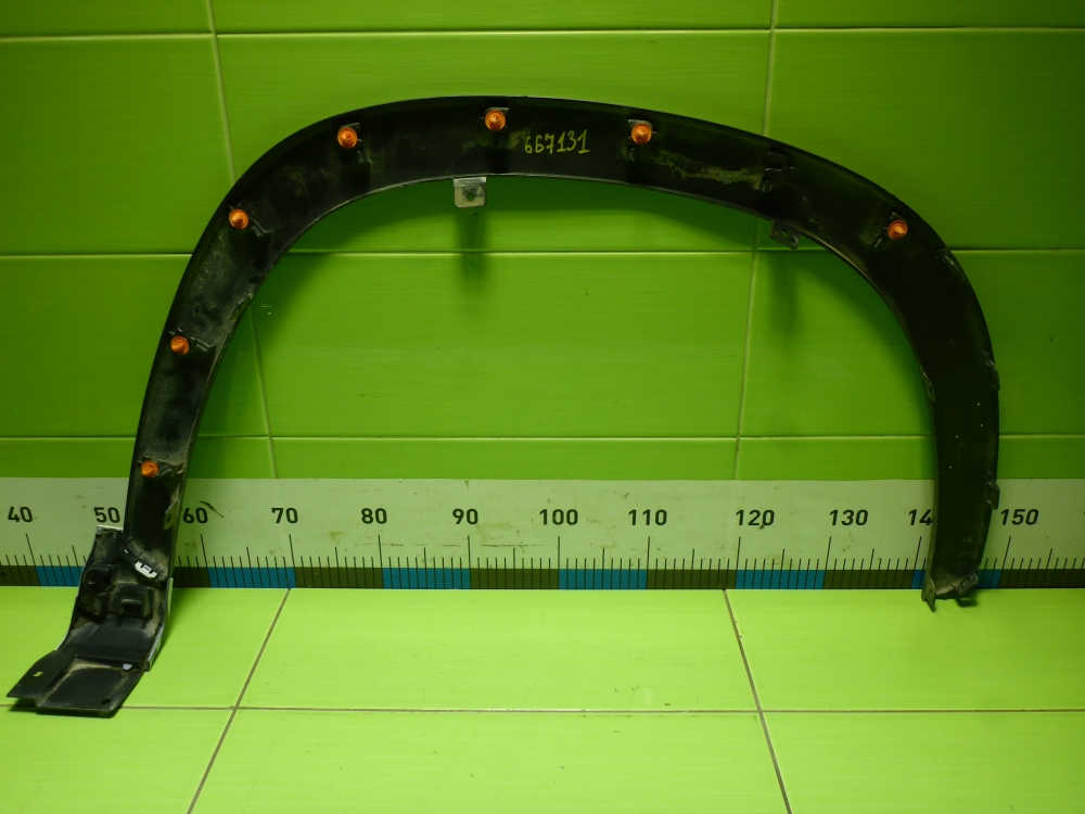 Накладка переднего крыла левого