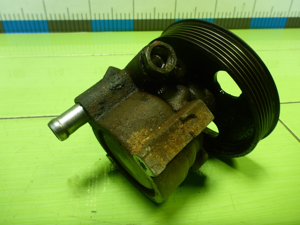 Насос ГУР (гидроусилитель руля)