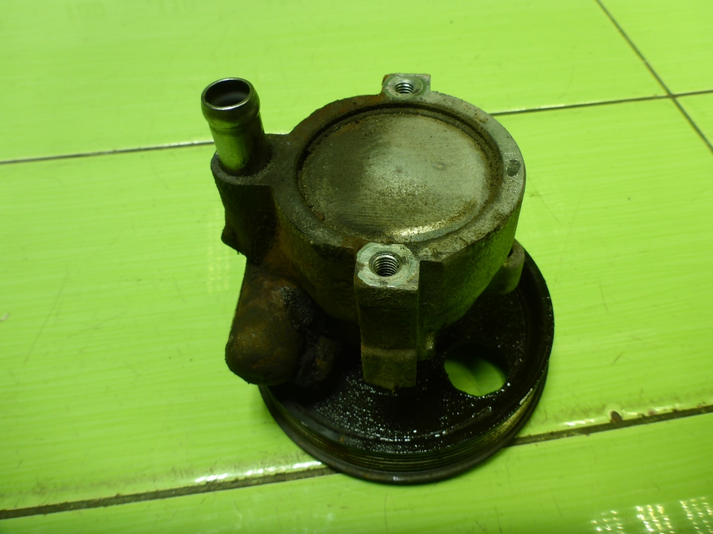 Насос ГУР (гидроусилитель руля)