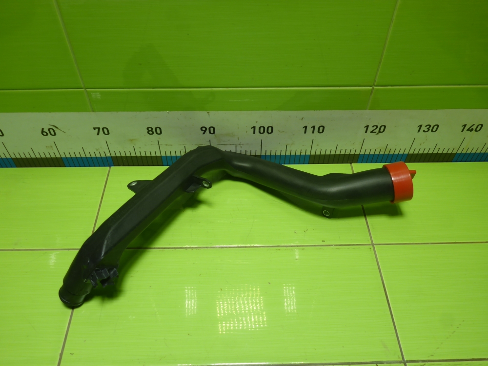 Маслозаливная горловина