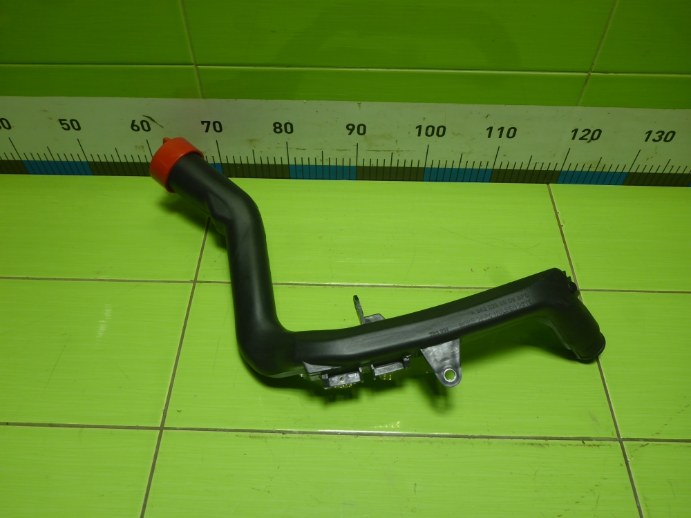 Маслозаливная горловина