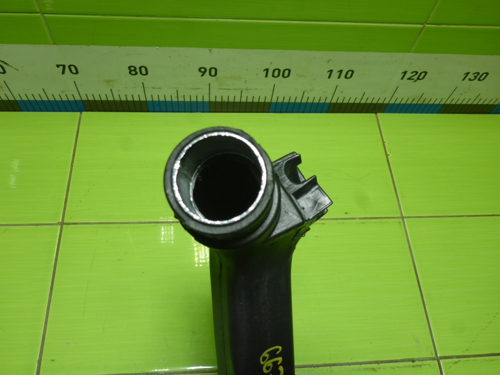 Маслозаливная горловина