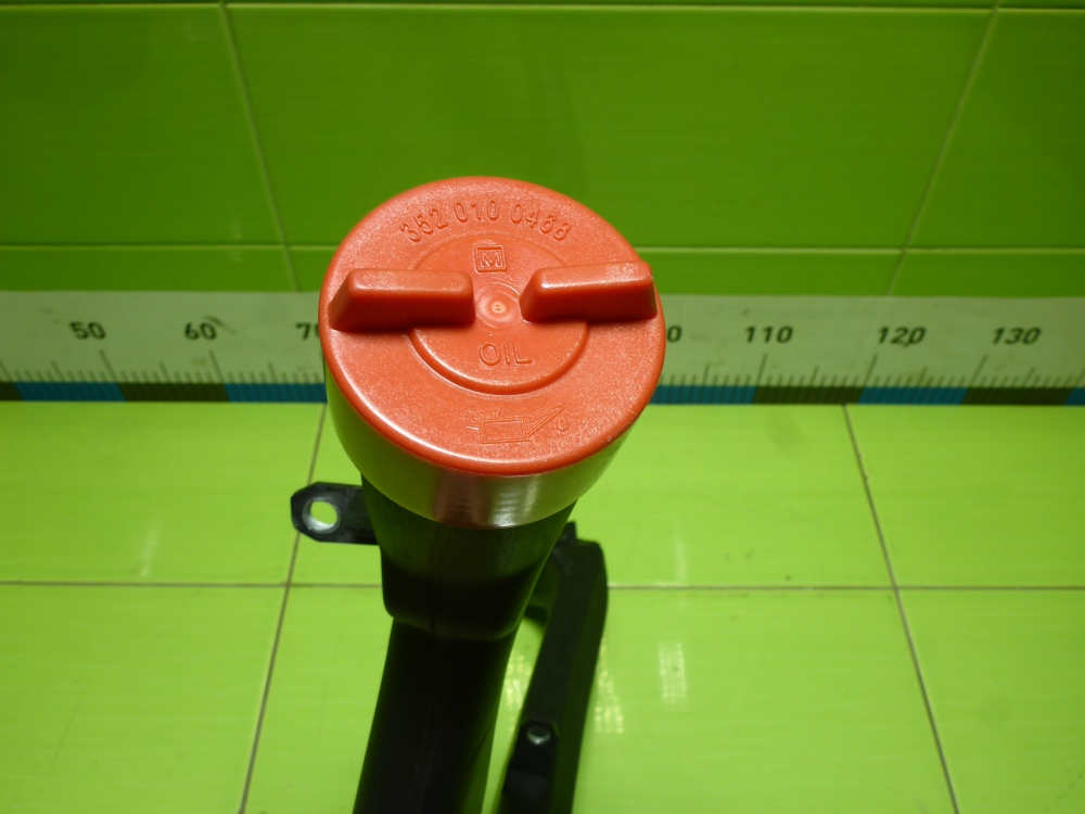 Маслозаливная горловина