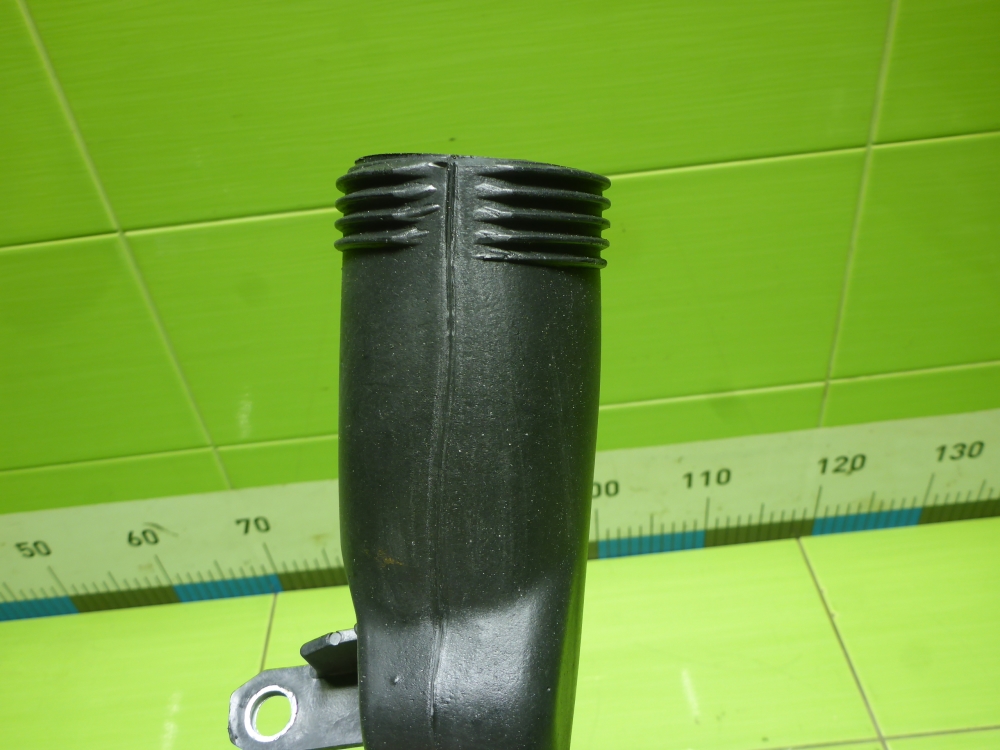 Маслозаливная горловина